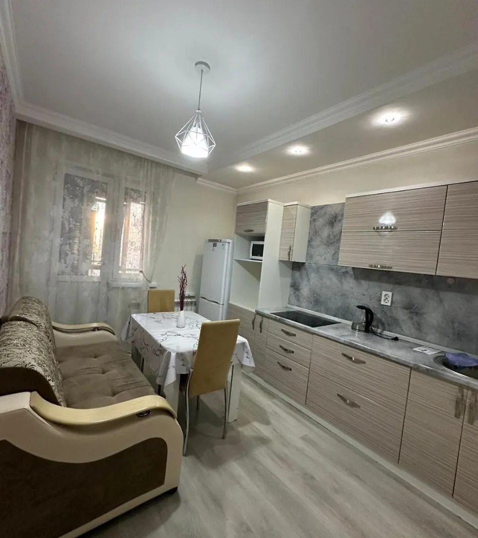 3 Комнатные Апартаменты Жк Cвечки Akmola 0*,